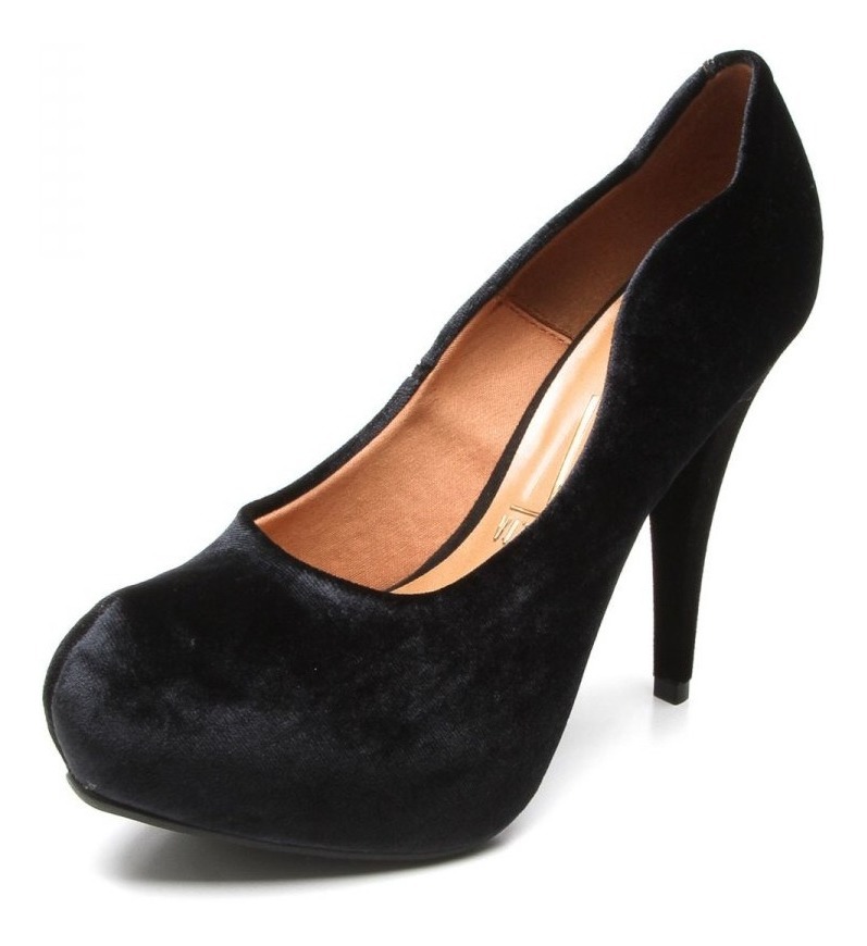 scarpin veludo preto