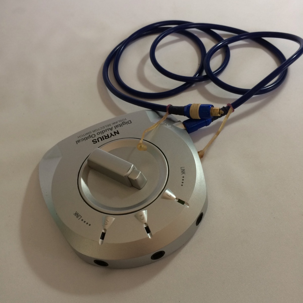 Selector De Audio Optico Digital De 1 A 3 Vias Nayrius Sw100 Bs 1 0 000 00 En Mercado Libre