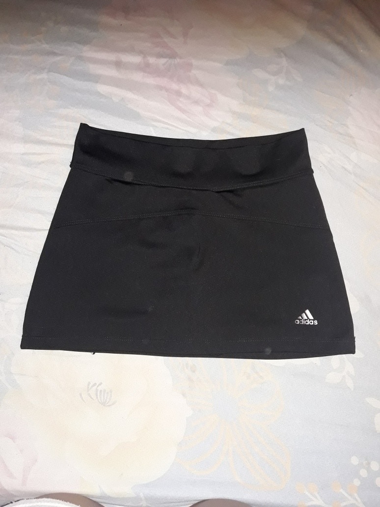 short pollera adidas