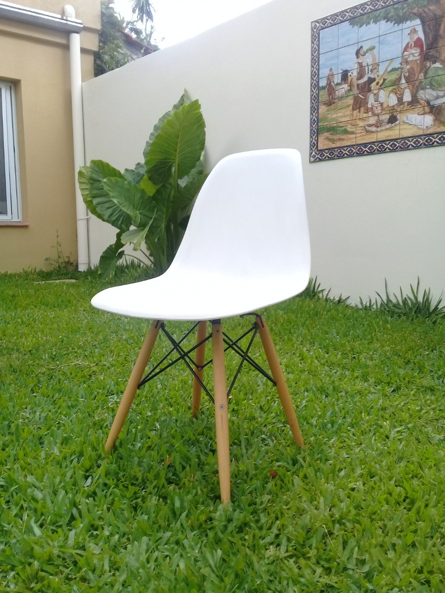 Silla Eames Set X4 Unidades De Comedor Cocina Nordica Diseño ... Silla Eames Set X4 Unidades De Comedor Cocina Nordica Diseño ...