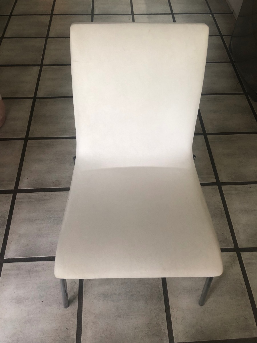 Sillas De Cocina Tapizadas En Ecocuero Blancas - $ 1.200,00 en ... Sillas De Cocina Tapizadas En Ecocuero Blancas - $ 1.200,00 en ...