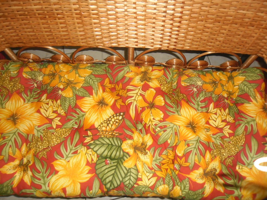 sofa de vime dois lugares sof 225 de vime marquesa 2 lugares almofada sofa de vime dois lugares sof 225 de vime marquesa 2 lugares almofada