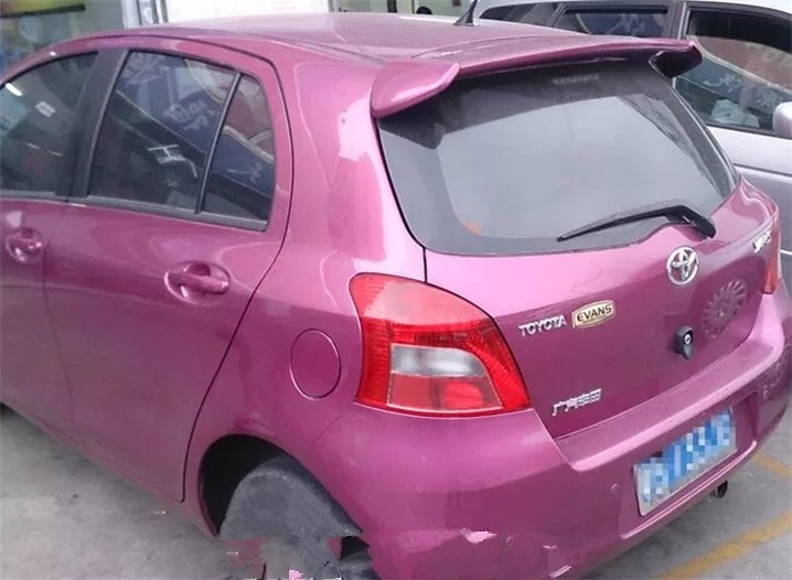 spoiler-aleron-toyota-yaris-D_NQ_NP_6185