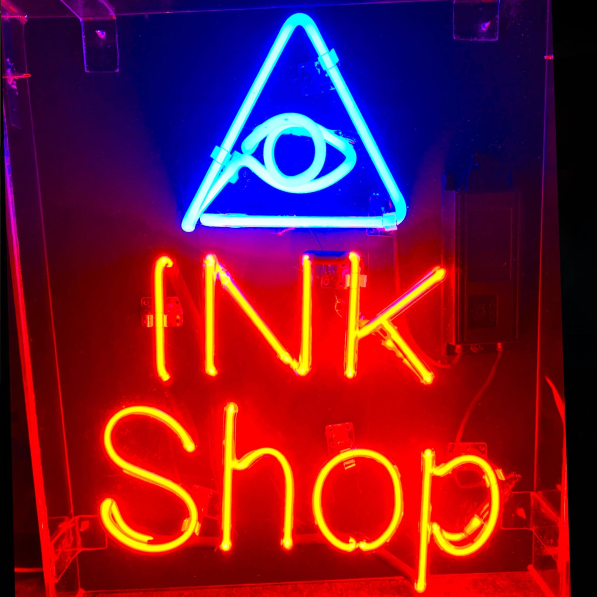 CANIBALES INK SHOP
