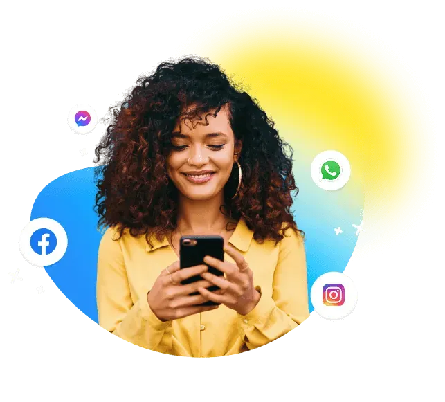 Mulher com camisa amarela sorrindo enquanto olha para um celular em suas mãos. Ao redor dela, há ícones do WhatsApp, Facebook, Instagram e Messenger.
