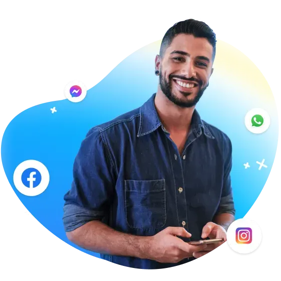 Chico con remera y camisa a cuadros sonriendo mientras segura su celular. Los íconos de WhatsApp, Facebook, Instagram y Messenger flotan alrededor de él.