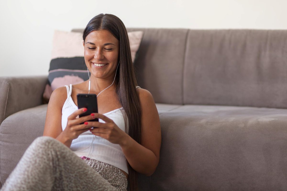mujer-aprovecha-cashback-de-mercado-pago