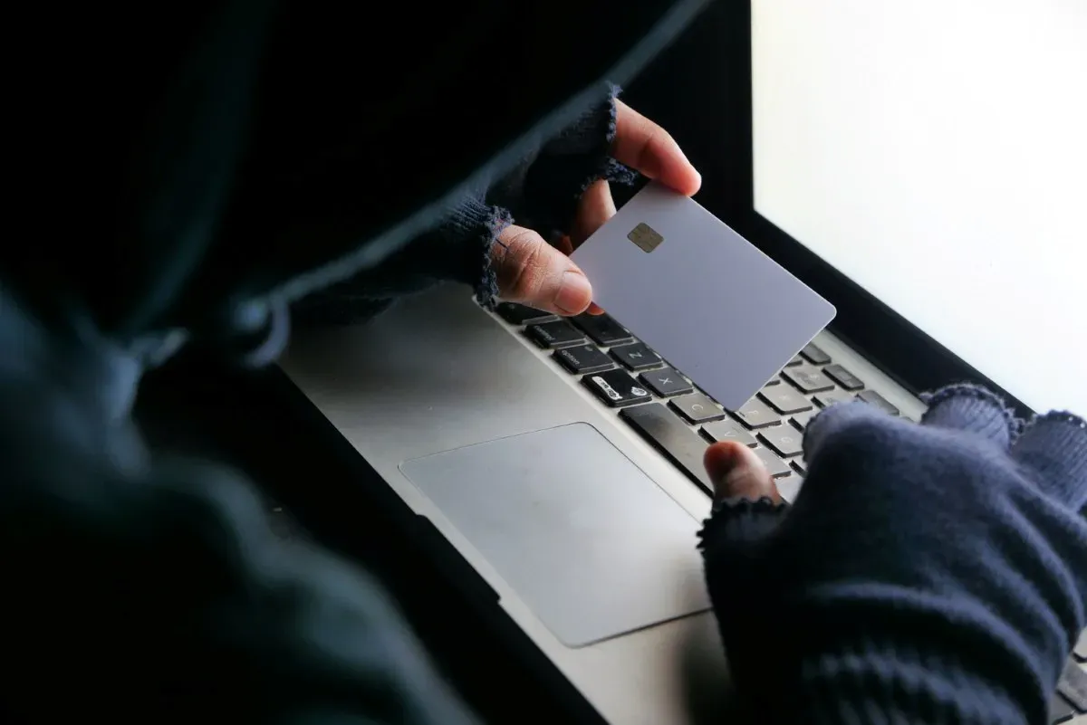 Qué es un fraude electrónico y cómo afecta tus finanzas