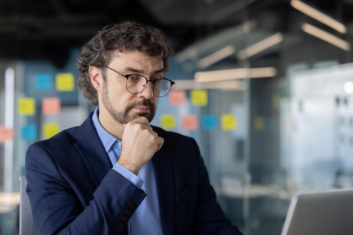 Empresário contempla os diferentes prazos para liberação do dinheiro no Mercado Pago.