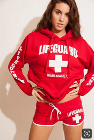 sudadera roja lifeguard