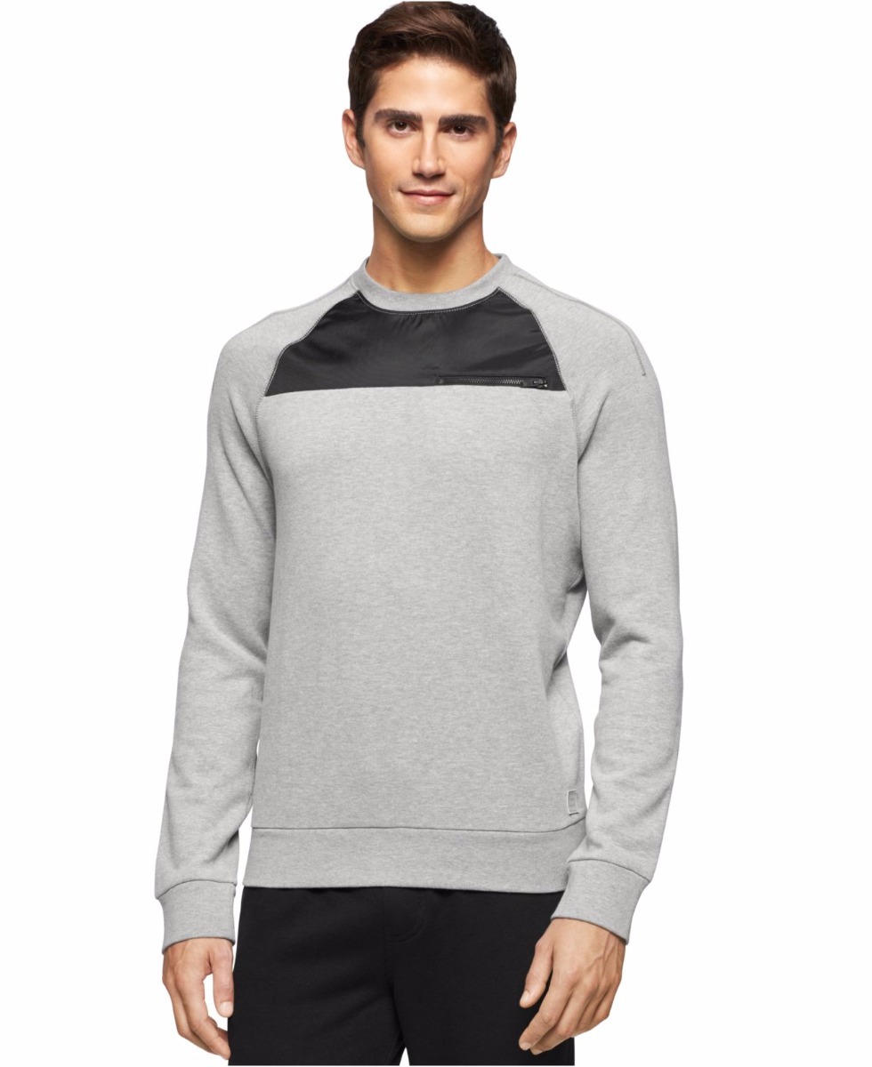 Calvin Klein Collection Channels Modern 70s for Fall 2015