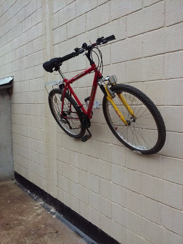 Suporte De Parede P/ Bicicleta Apoio Horizontal Branco - R$ 40,00 em