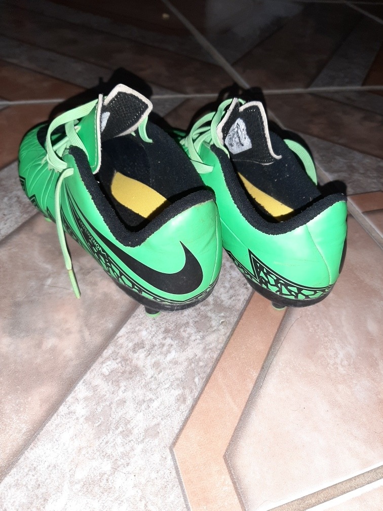 tacos de futbol nike hypervenom