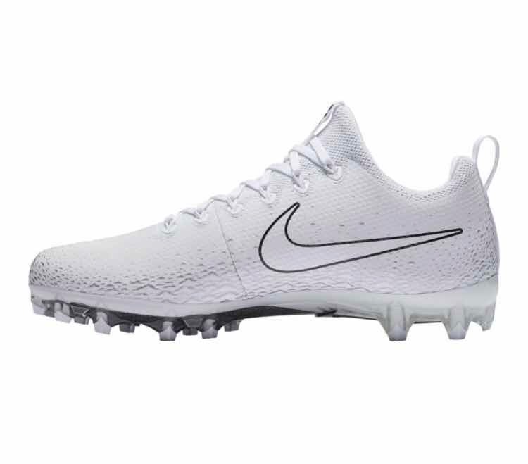 taquetes nike blancos