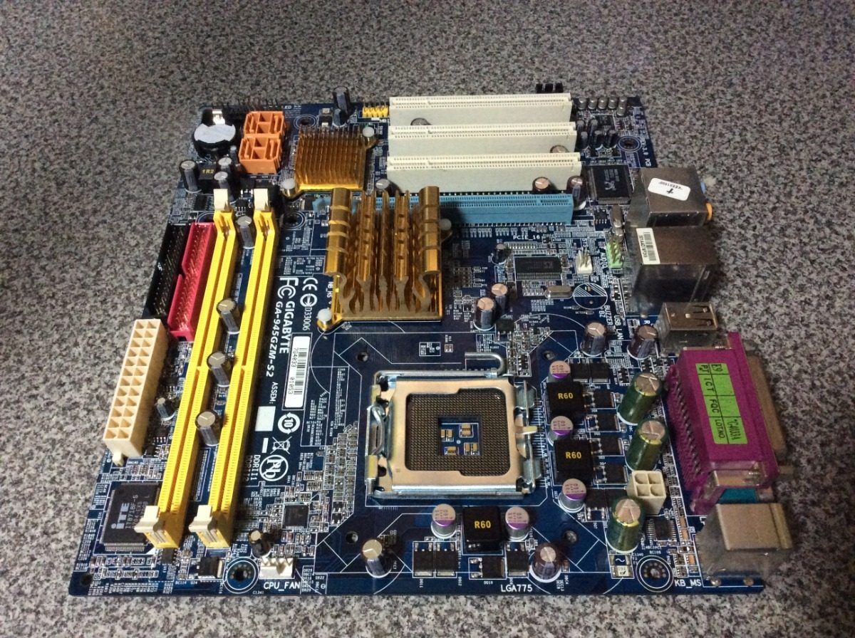 Gigabyte GA-945GZM-S2 V3.9 motherboard Socket 775 DDR2 Intel 945GZ 100/% working