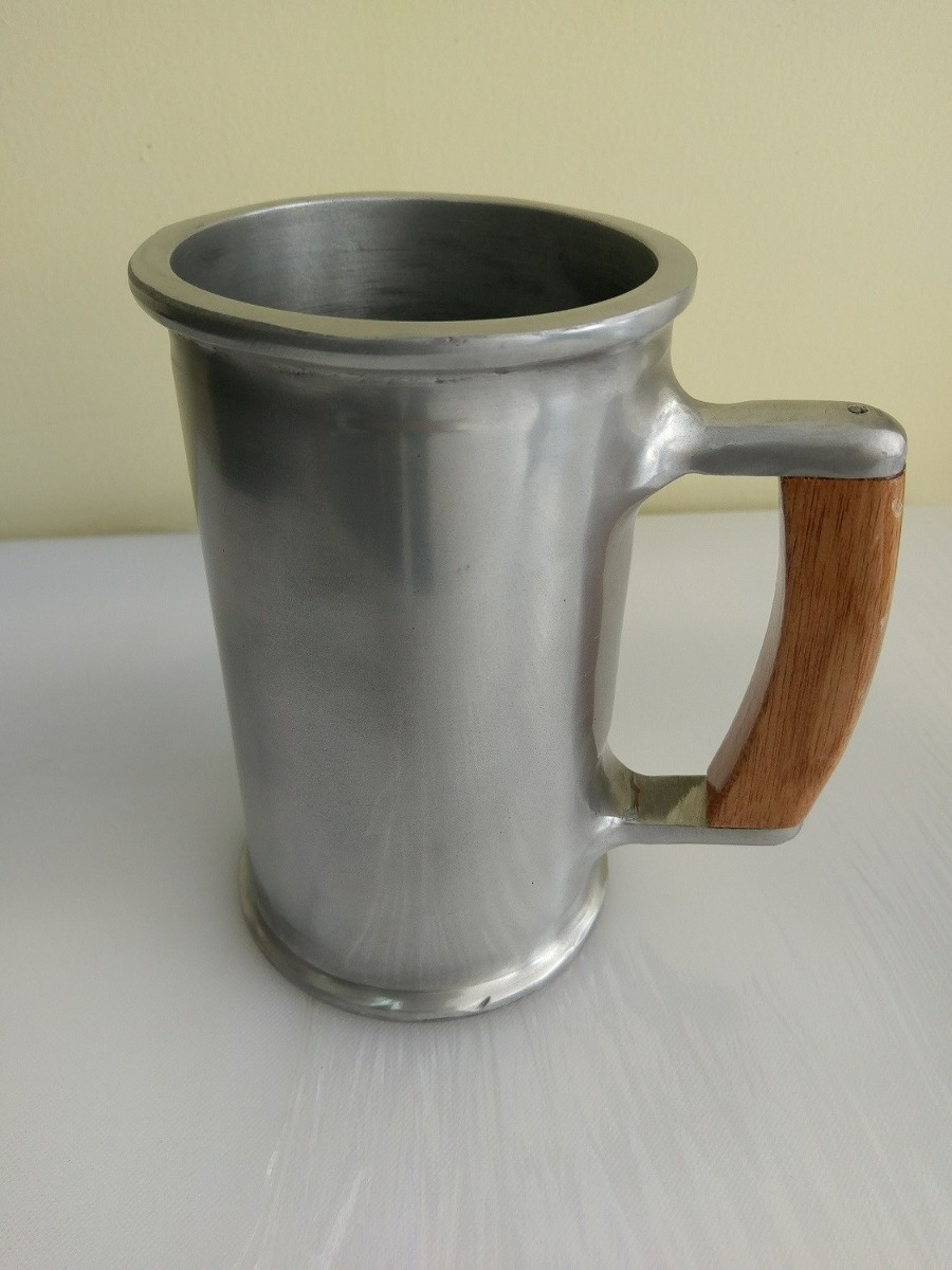 Tarro Cervecero 1 Litro Tarro Cervecero De Aluminio 1 Lt Colección Con Madera - $ 500.00 en