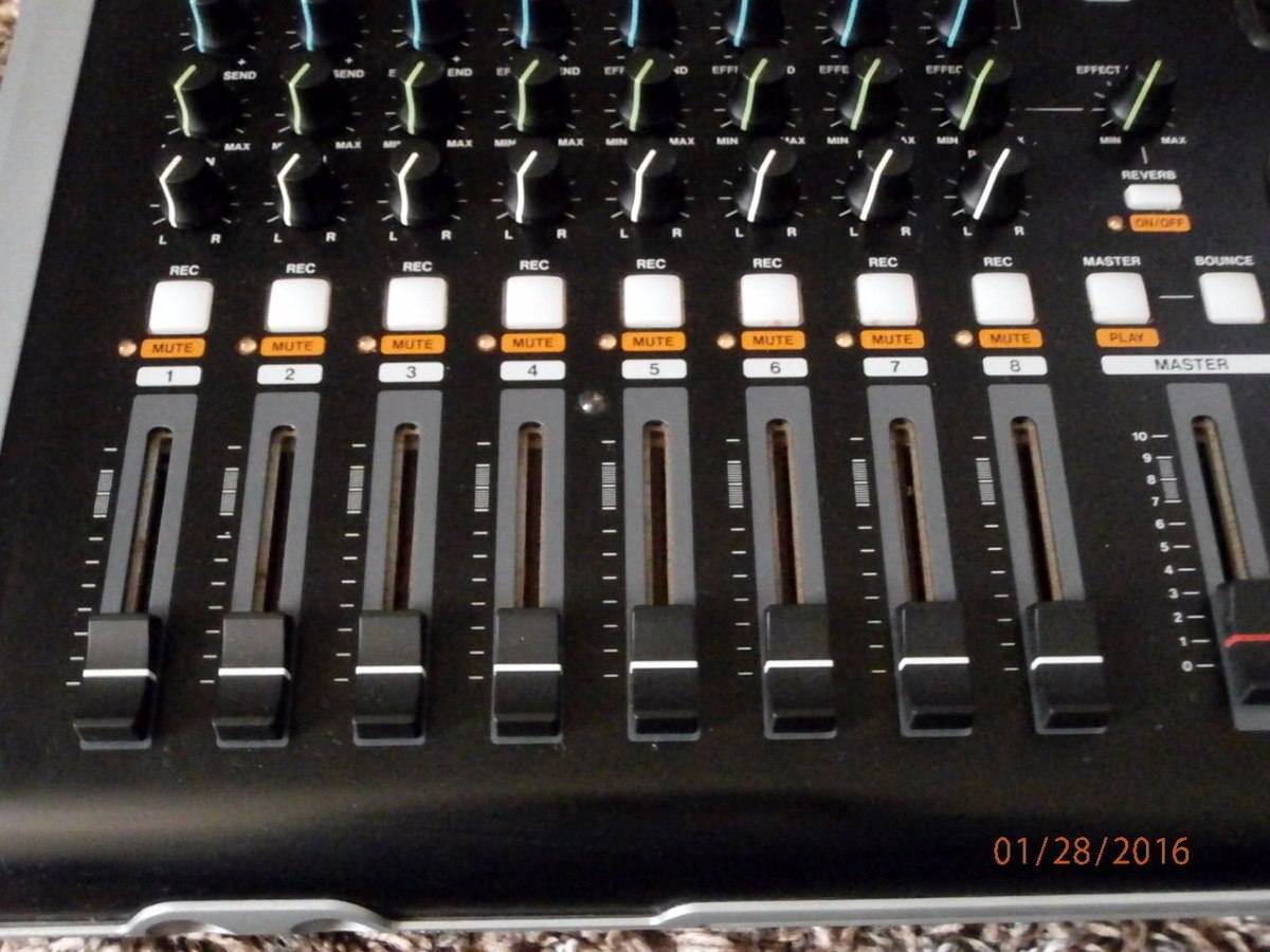 Tascam Digital Portastudio Dp-02 - U$S 224.00 en Mercado Libre
