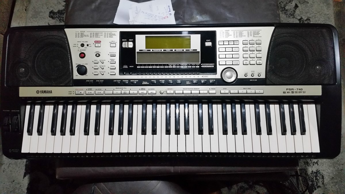 Teclado Yamaha Psr -740 - $ 9,000.00 en Mercado Libre