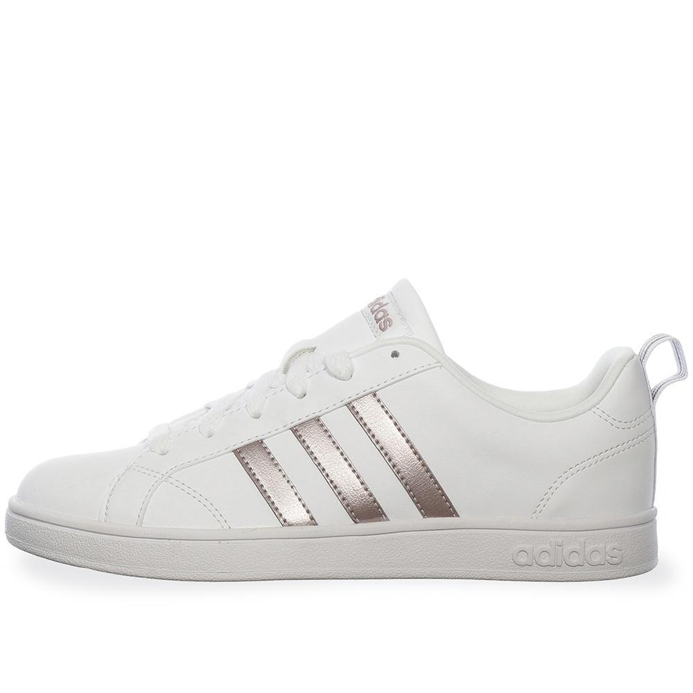 tenis adidas blancos con rayas doradas