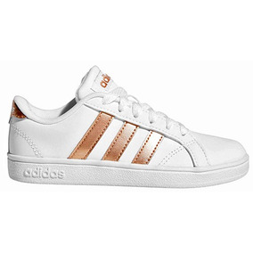 adidas lineas doradas