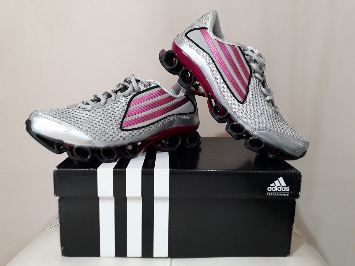 adidas titan bounce