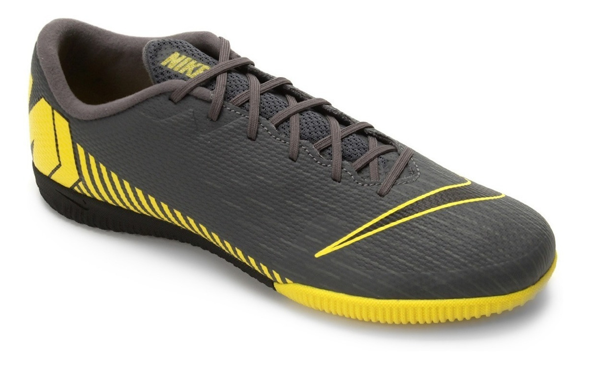 Nike Mercurial Vapor X SG Pro Football Boots UK