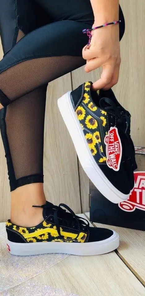 tenis vans con girasoles