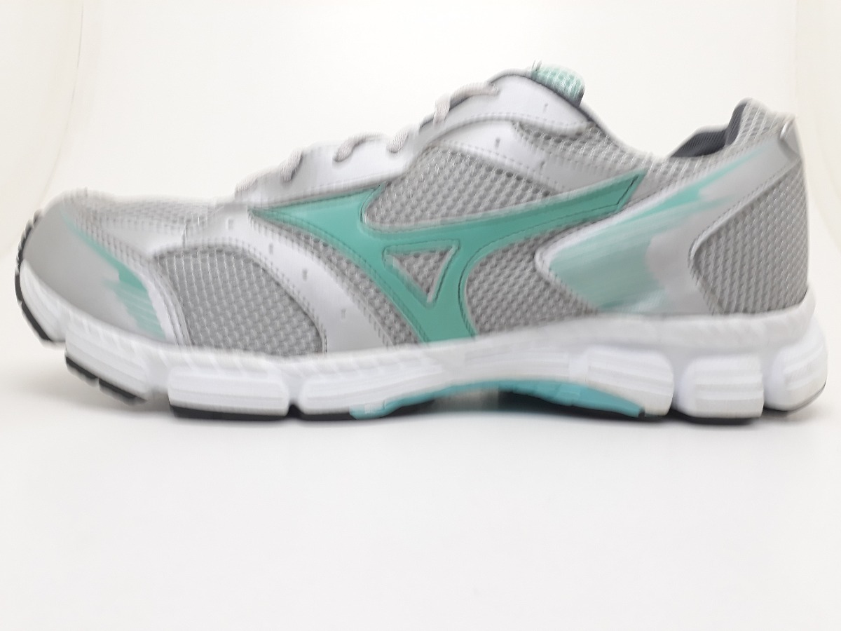 tenis 44 masculino mizuno