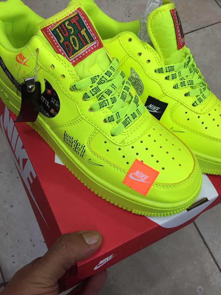 nike air force 1 verde neon