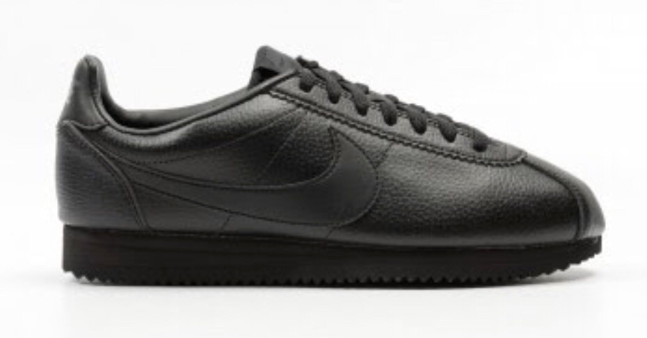 tenis cortez negros