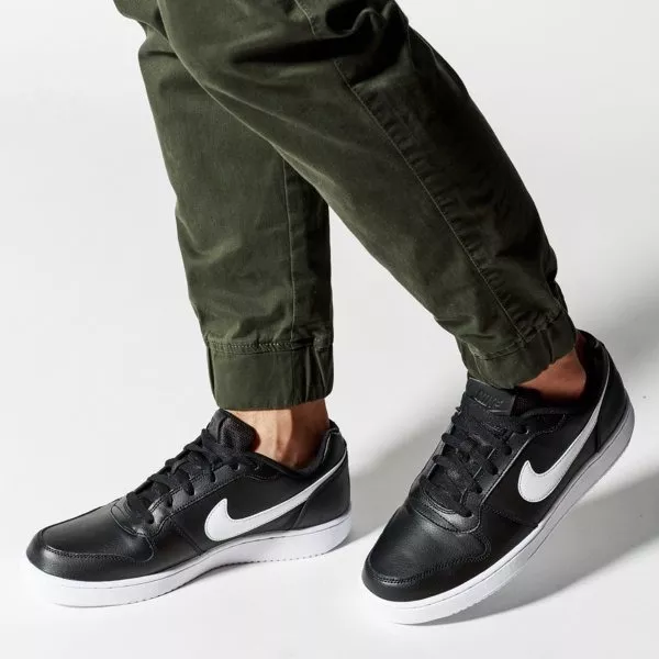 tenis nike ebernon low negro