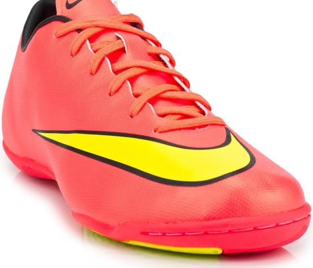 tenis nike messi