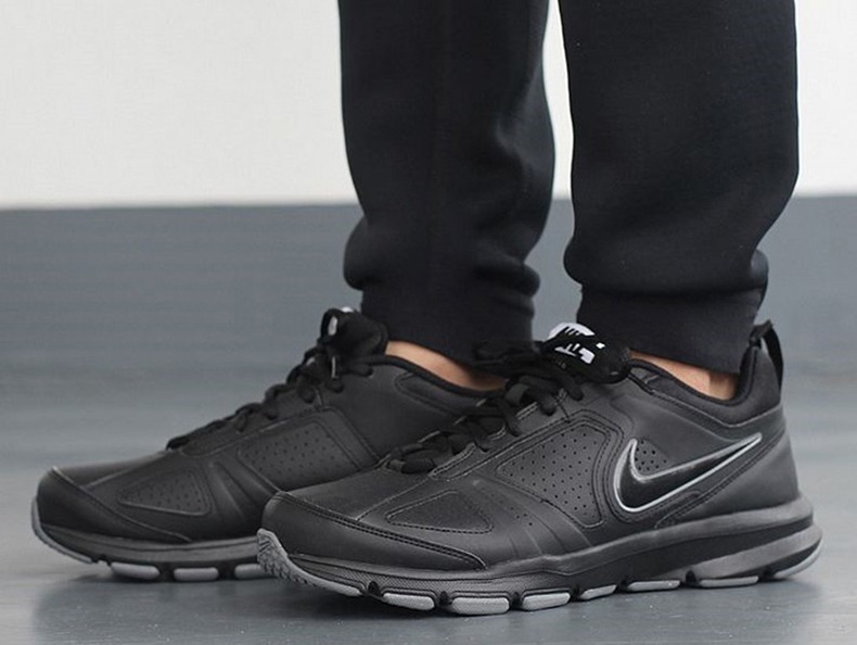 Calzado Nike T Lite XI SL Negro IDO 001 1403 253 25 Calzado Nike T Lite XI SL Negro IDO 001 1403 253 25