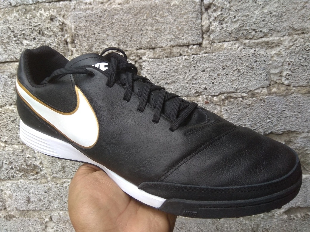 nike tiempo genio turf review