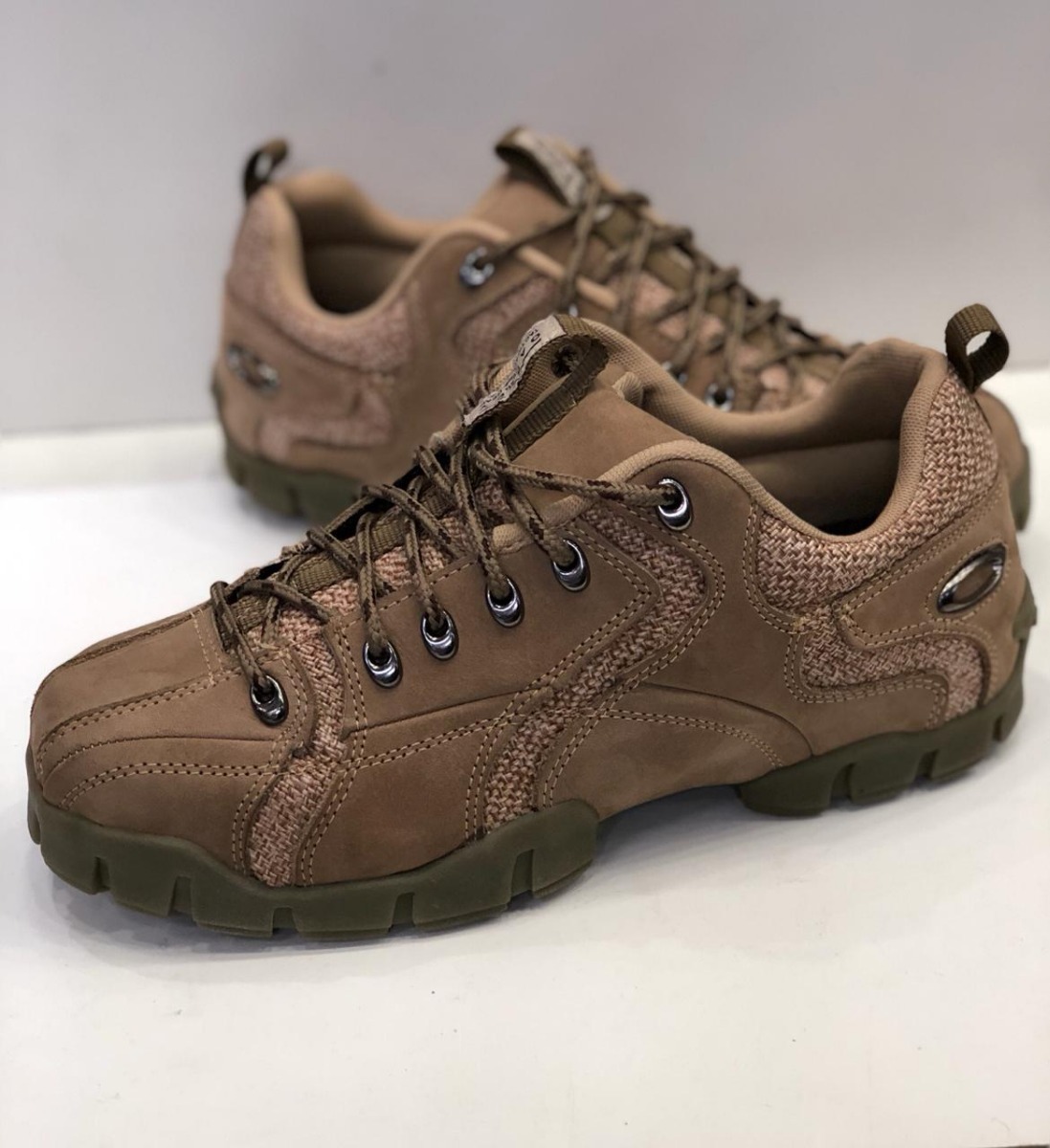 Tenis Oakley Flak Low Unissex- Mega Promoção- Frete Gratis - R$ 250,00 em Mercado Livre