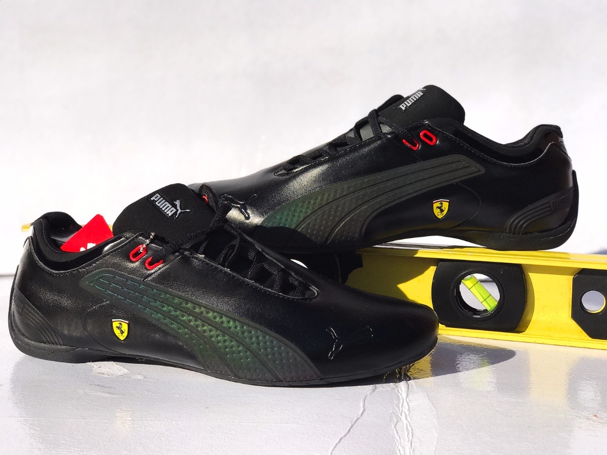 puma ferrari negros