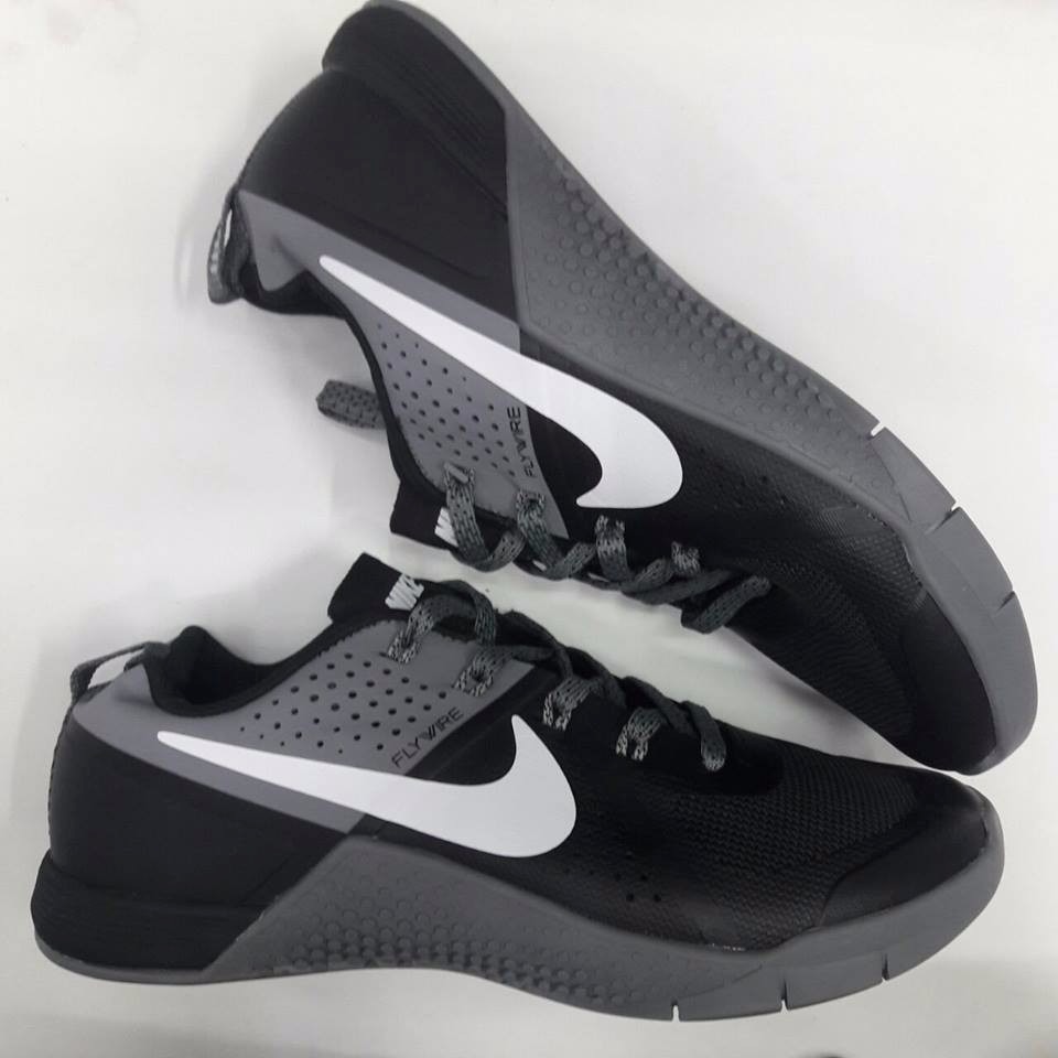 tenis nike flywire