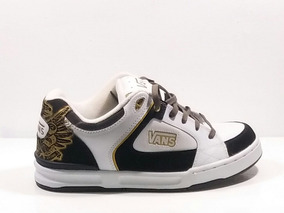 vans blancos con raya negra