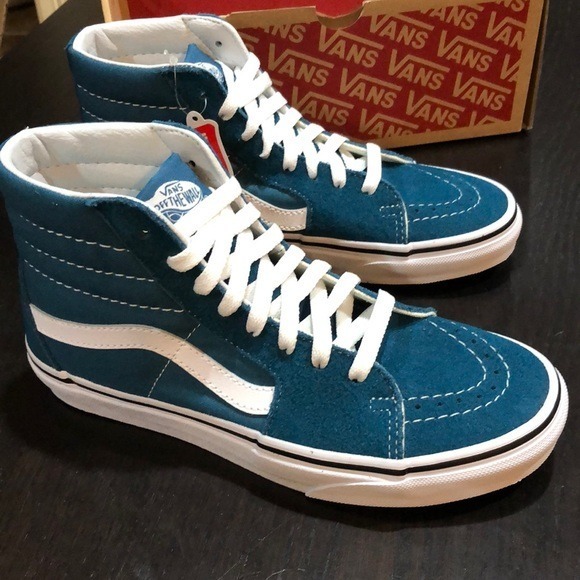 vans corsair