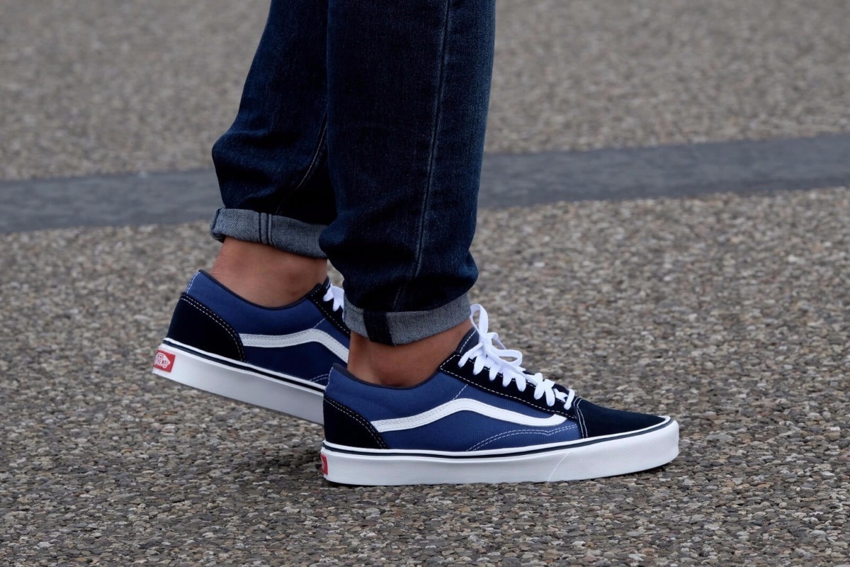 navy blue vans outfit
