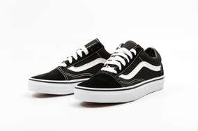 tenis vans negro con blanco