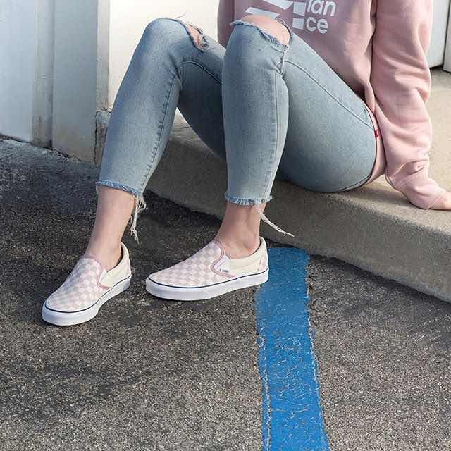 pink checkered vans outfit