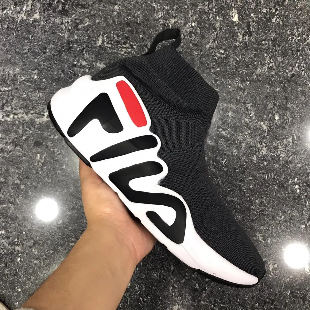 zapatillas fila en bota