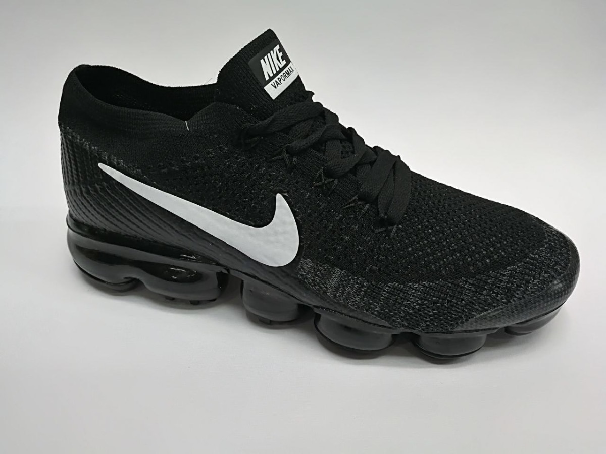 nike vapormax negro con blanco