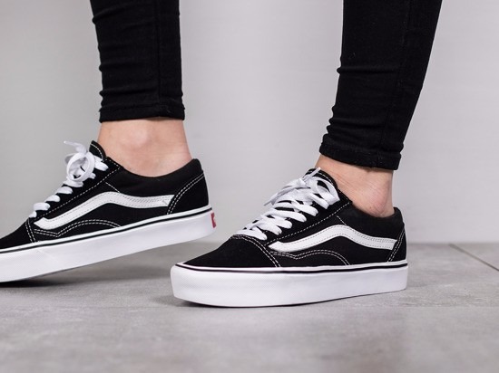 vans dama