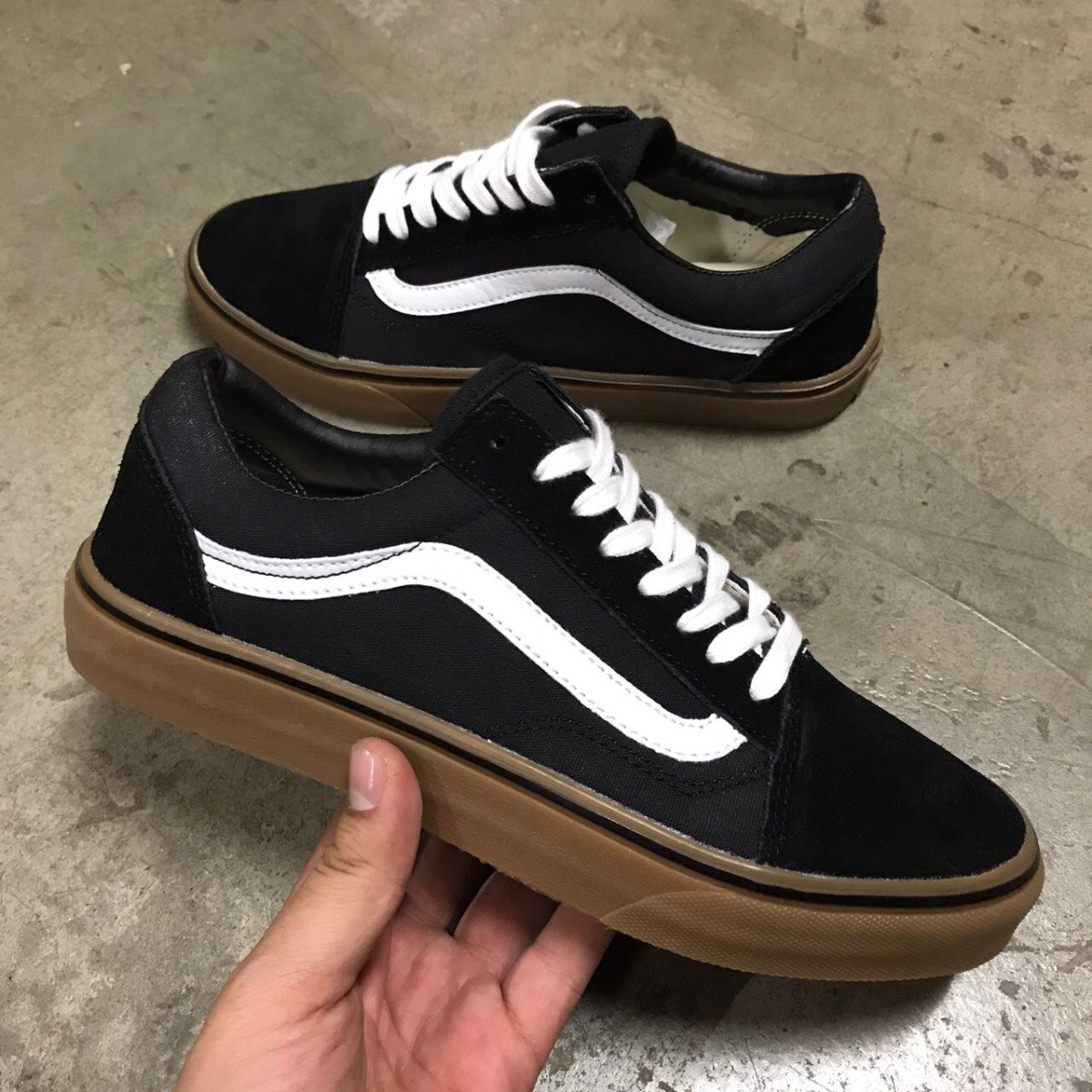 grå vans old skool