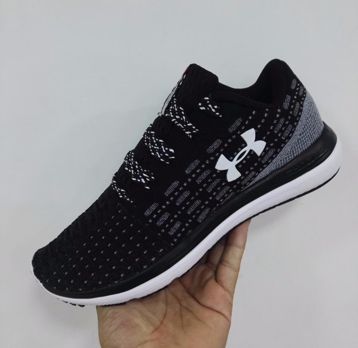 Tennis Under Armour Para Hombre - $ 165 