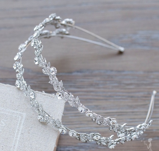 Tiara Coroa Enfeite Cabelo Noiva Noivado Daminha Formanda R$ 119,99 em Mercado Livre Enfeite De Tiara ~ Tiara Coroa Enfeite Cabelo Noiva Noivado Daminha Formanda R$ 119,99 em Mercado Livre
