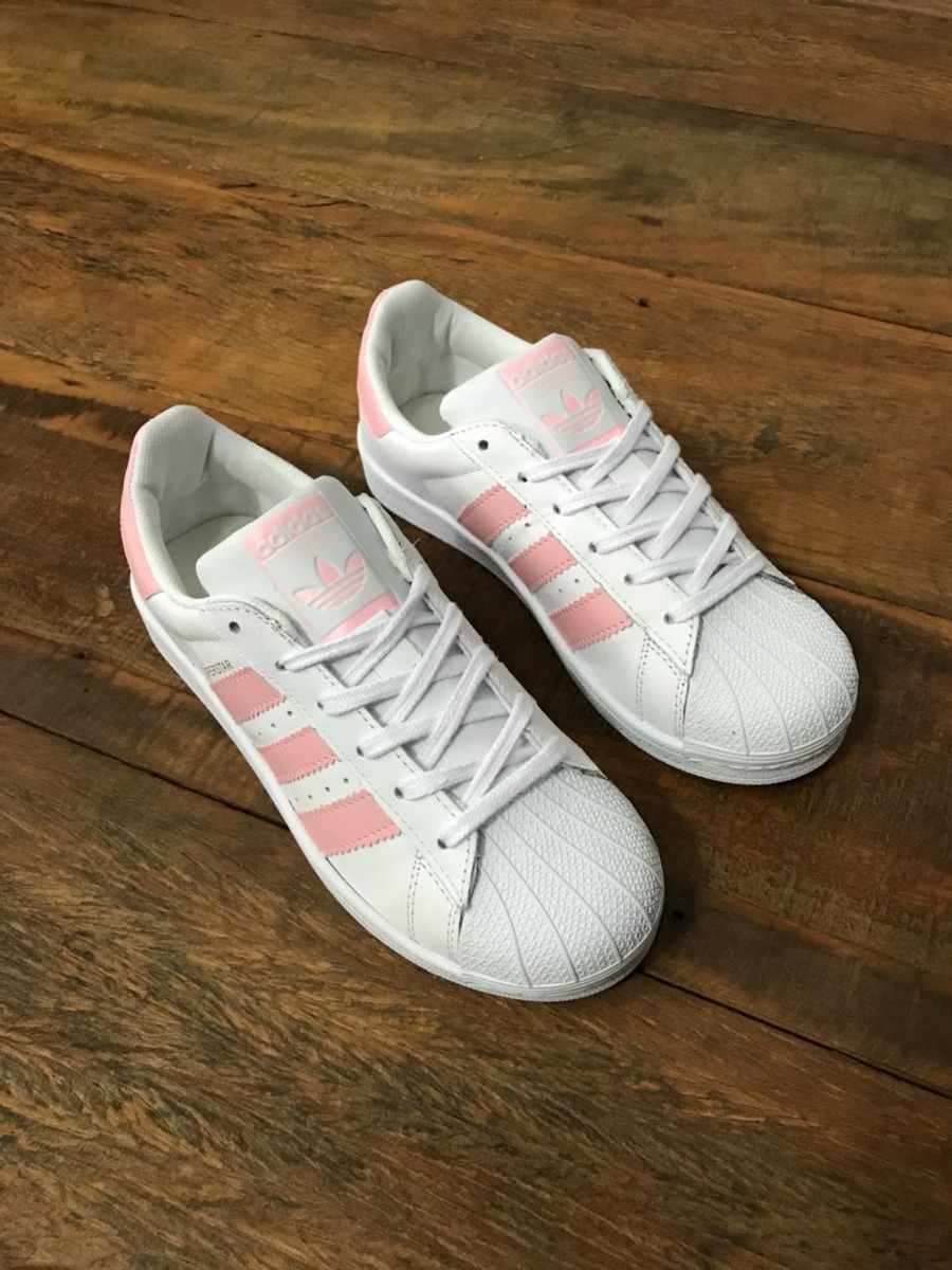 tenis adidas superstar é confortavel