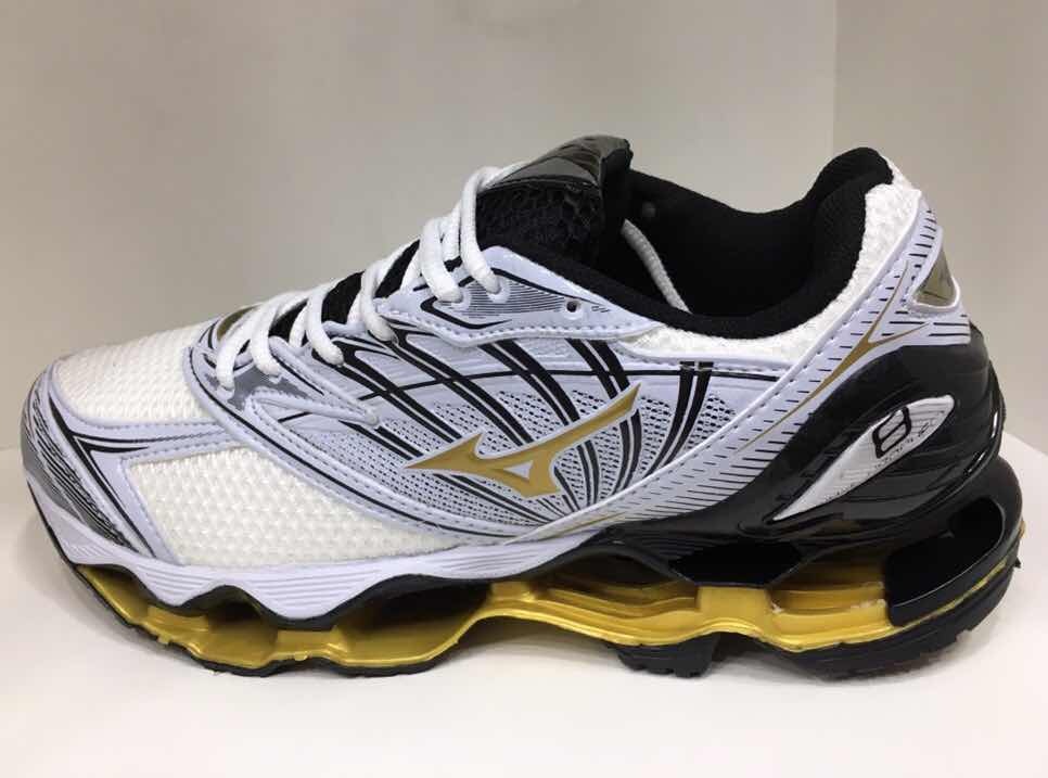 mizuno branco e dourado